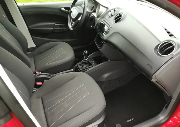 Seat Ibiza cena 18300 przebieg: 195000, rok produkcji 2011 z Poznań małe 466